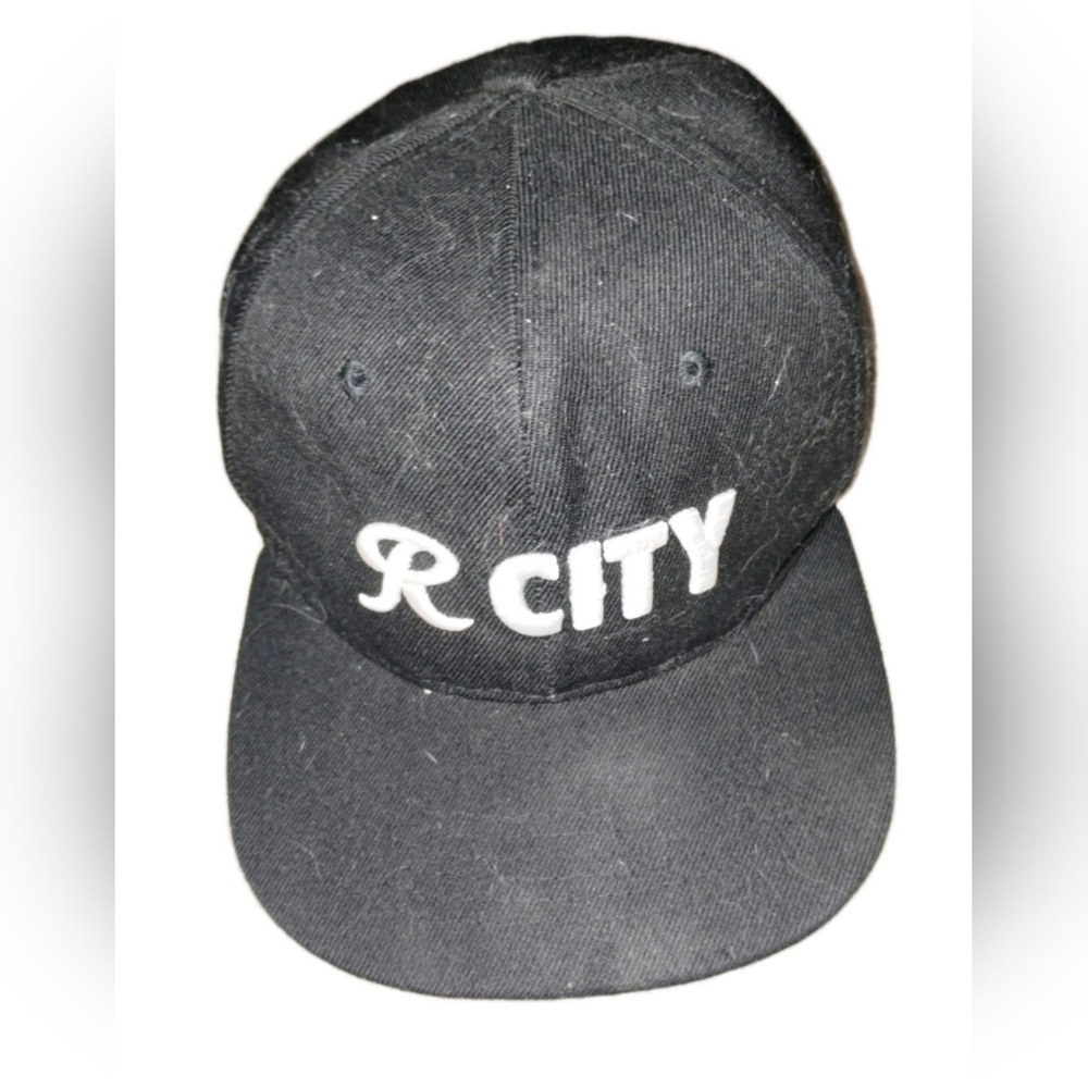 Tacoma Rainier's Embroidered Black Baseball Hat